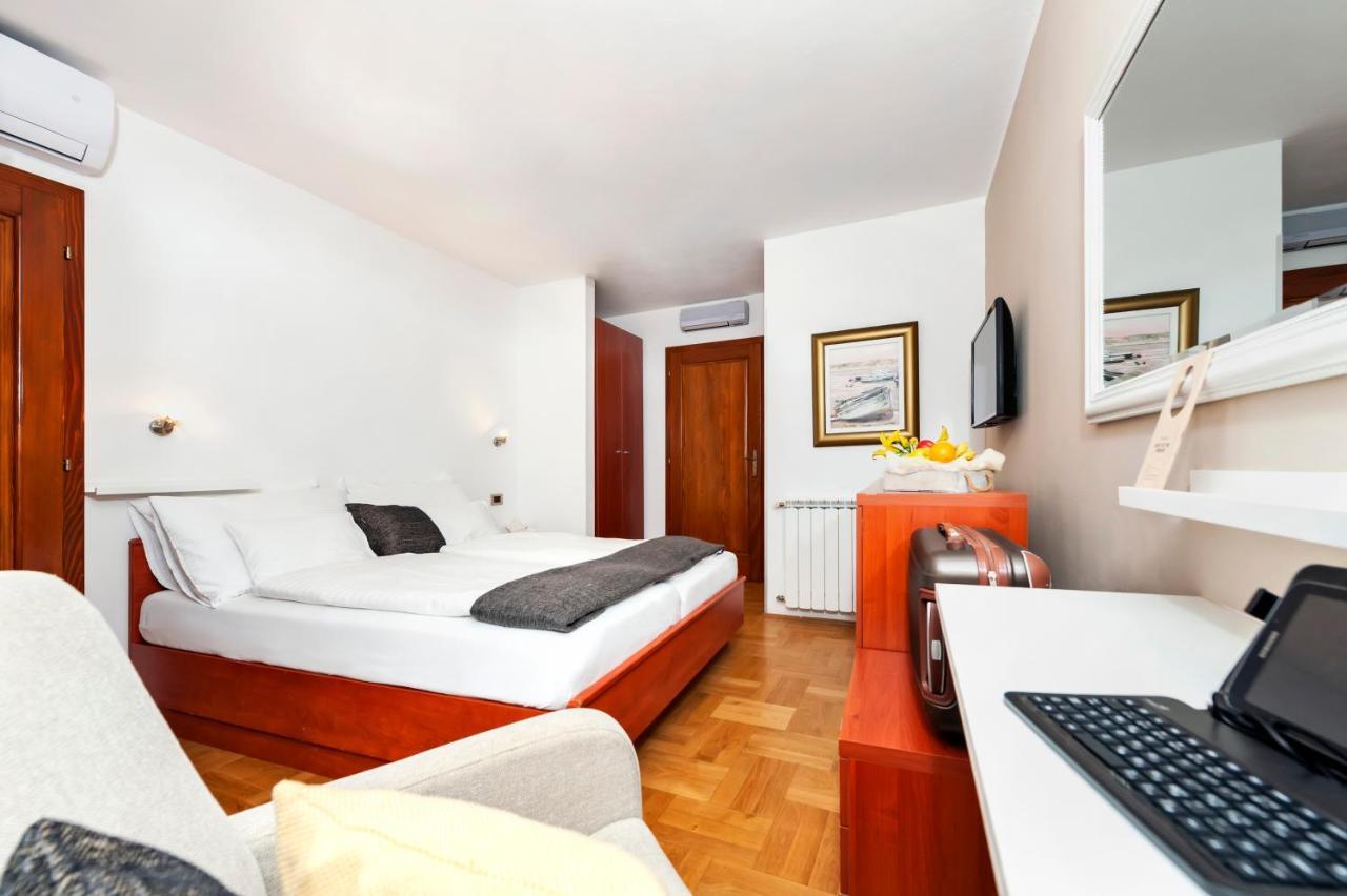 Villa Milli B&B Rovinj Eksteriør billede